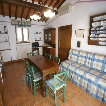 Hébergement de vacances Luxurious, Cozy With Pool Near In Tuscany Versatile Cortone
